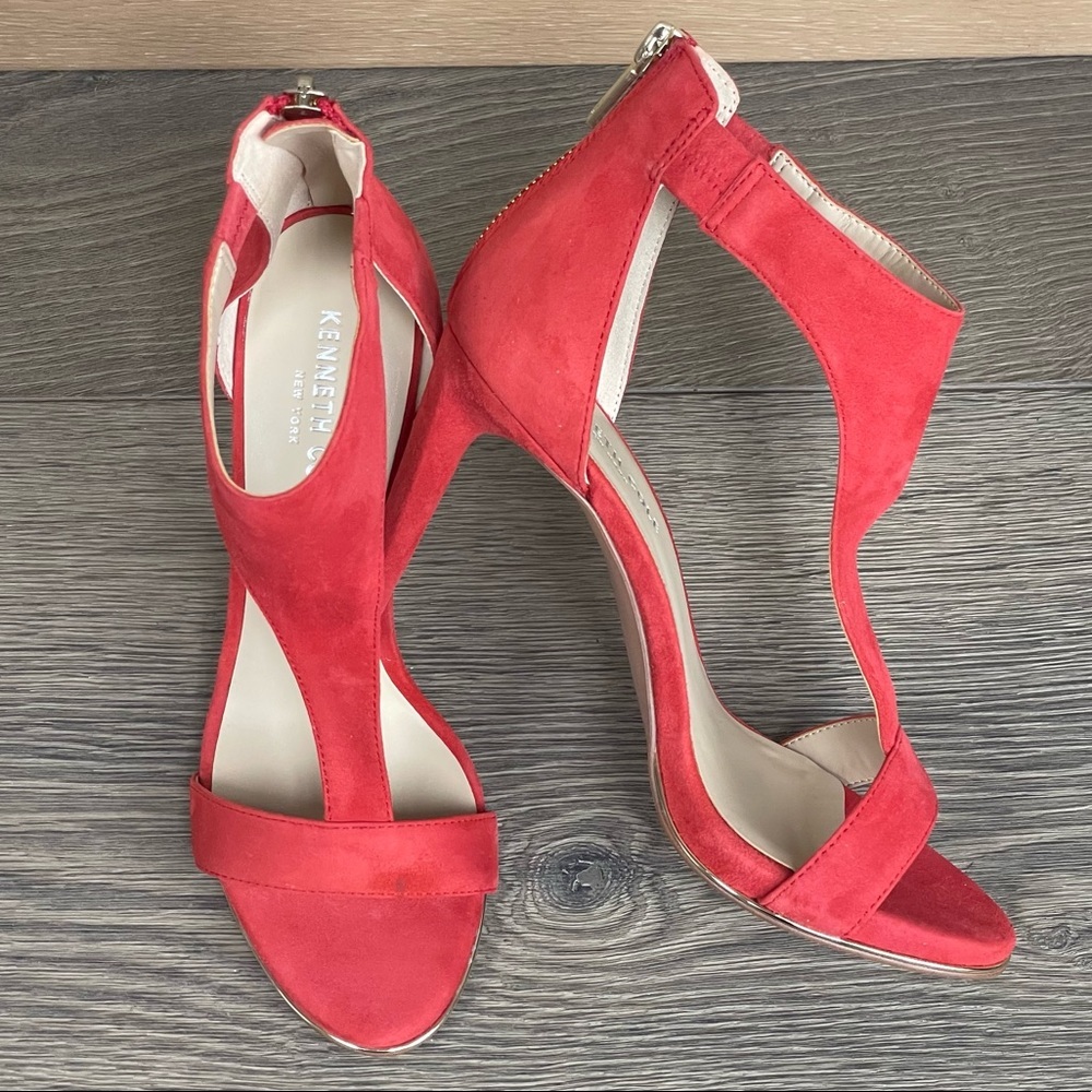 KENNETH COLE T-Strap Comfort Ankle Strap Zip-Up Leather Sandals - Picture 10 of 17